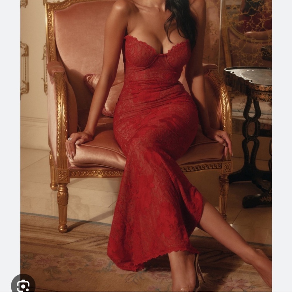 House of CB Lucienne Strapless Maxi Dress Red Lace Corset Gown Size Small - Picture 3 of 7
